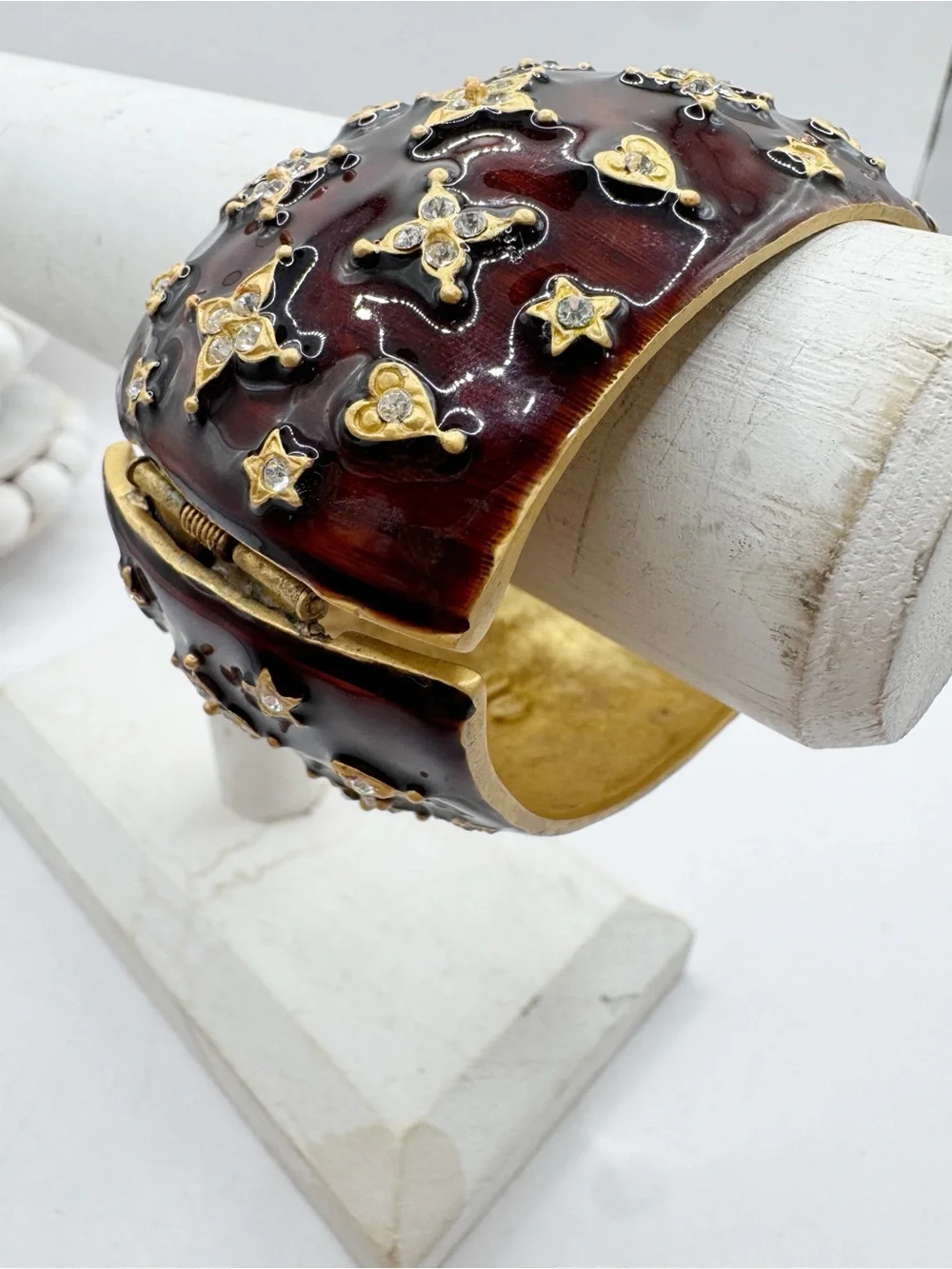 Kenneth Jay Lane Starlight enamel and rhinestone chunky hinged bangle bracelet